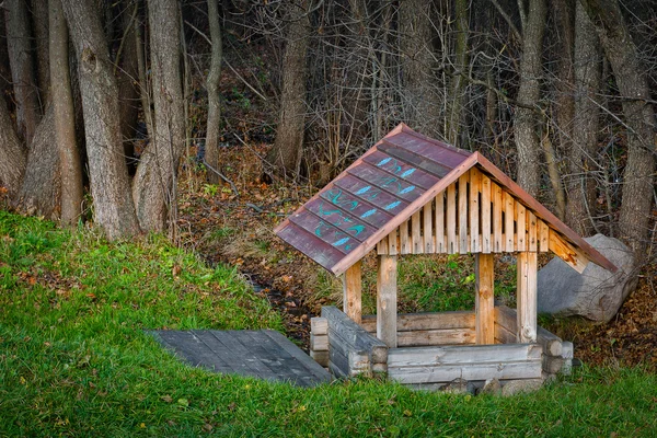 Oude houten goed van water — Stockfoto