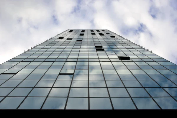 Ventanas de edificios altos — Foto de Stock
