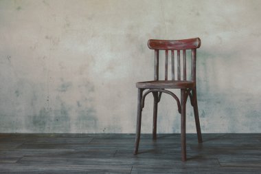 eski ahşap sandalye