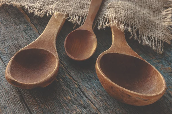 Vecchio cucchiaio di legno — Foto Stock