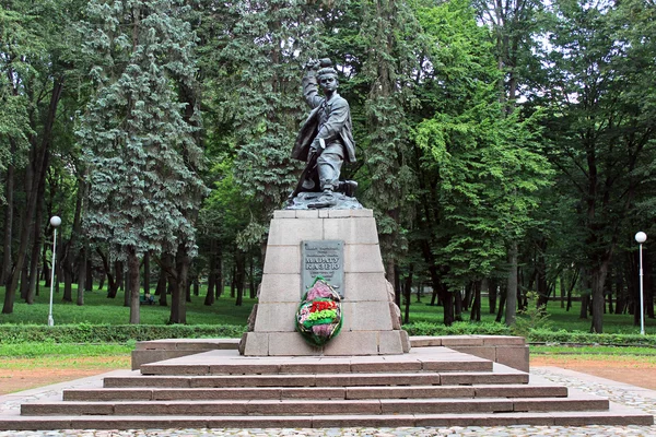 Monument to the Pioneer Hero of the Soviet Union Marat Kazei — Stock Photo, Image