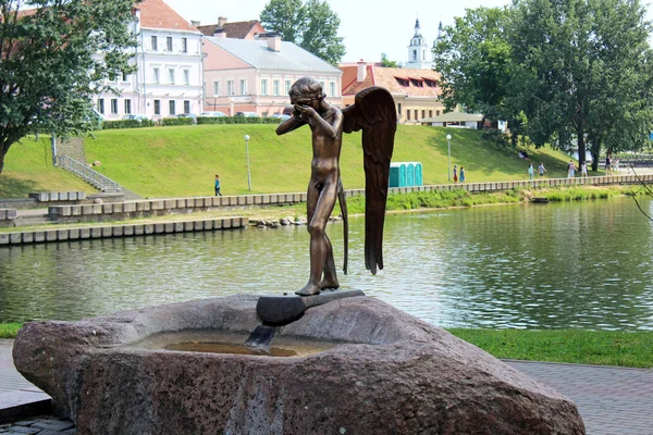 Monument av gråtande angel i Minsk — Stockfoto