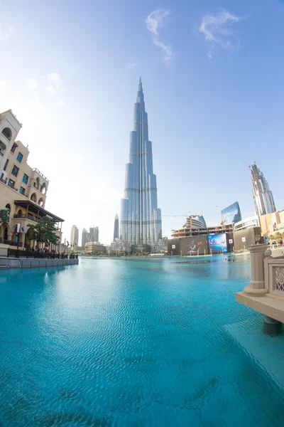 Dubai, 25 november 2015: den högsta skyskrapan i världen — Stockfoto