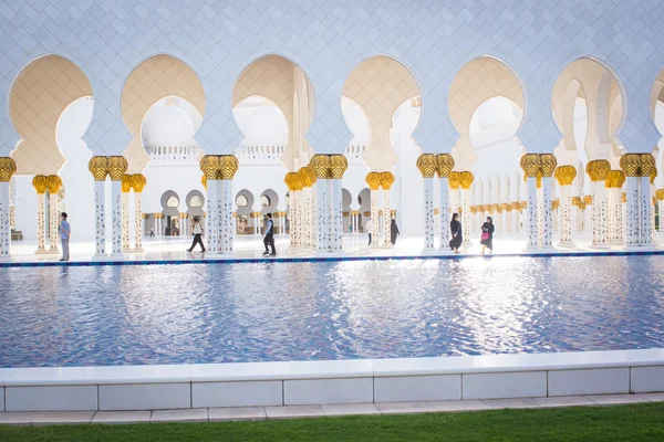 Abu dhabi, 20 Kasım 2015, havuzu camide