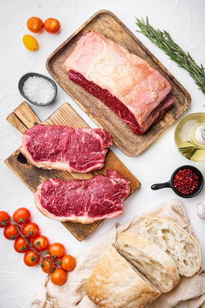Ingredientes Hamburguesa Carne Res Cruda Con Carne Mármol Sobre Fondo —  Fotos de Stock