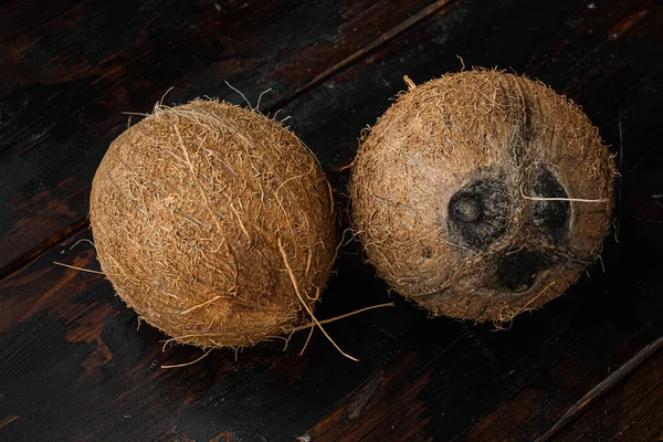 Tropische Früchte Kokosnuss Ganzes Set Auf Altem Dunklem Holztischhintergrund — Stockfoto