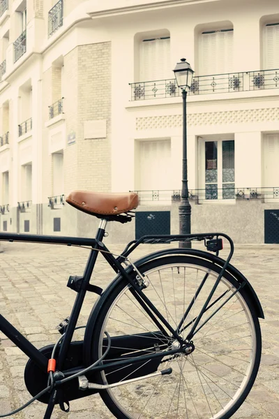 Bicicletta vintage in strada — Foto Stock