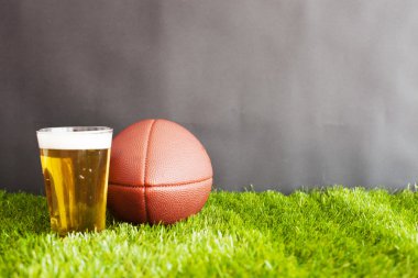 Futbol ve bira cam