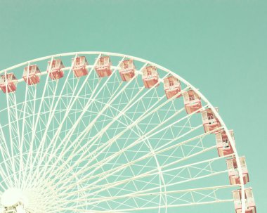 Vintage pastel dönme dolap