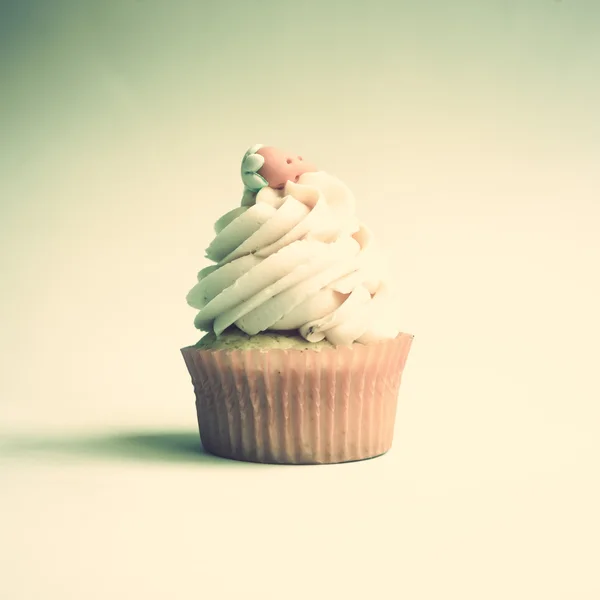 Zoete smakelijke cupcake — Stockfoto