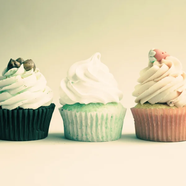 Zoete smakelijke cupcakes — Stockfoto