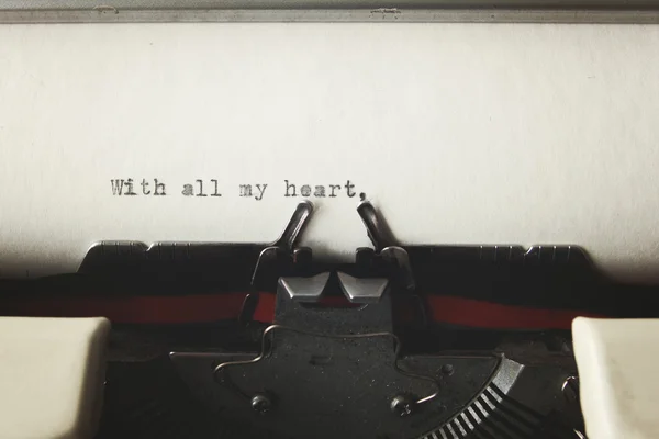 Μήνυμα αγάπης σε μια γραφομηχανή vintage — Φωτογραφία Αρχείου