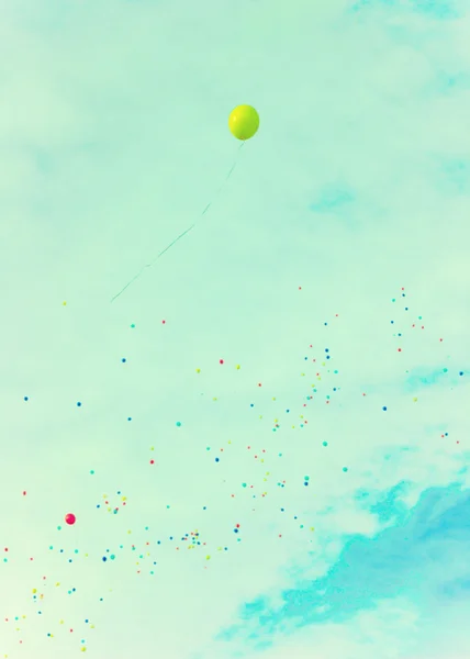 Ballons sur un ciel rétro — Photo