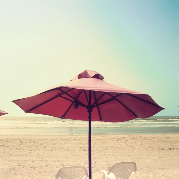 Close up of umbrella at beach — Stock Photo, Image