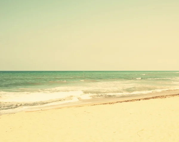 Ретро пляж краєвид — стокове фото