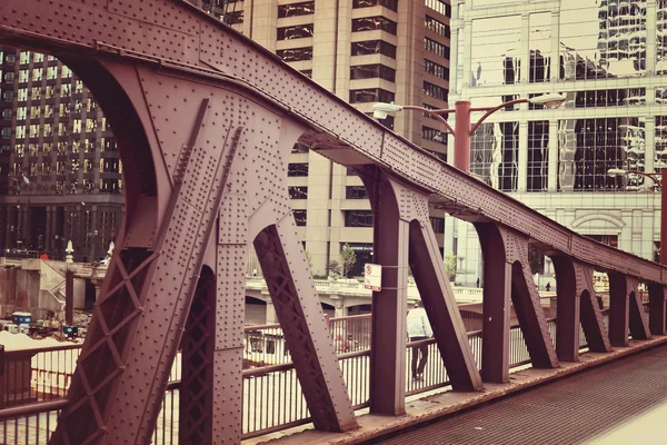 Brug over de Chicago River — Stockfoto