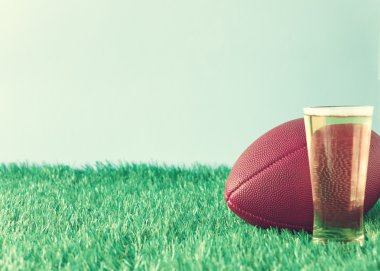 Futbol çim yerine