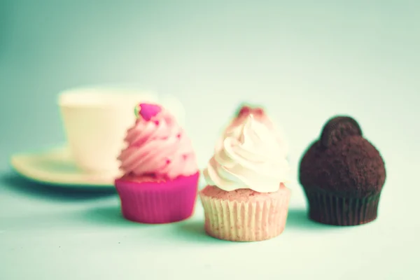 Cupcake e tazza di tè — Foto Stock