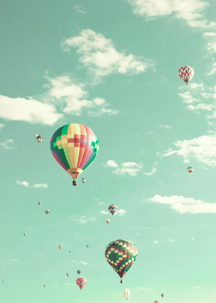 Montgolfières colorées à air chaud — Photo