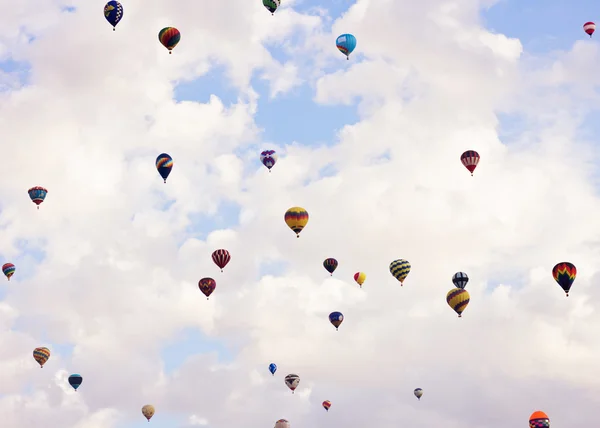 Montgolfières colorées à air chaud — Photo