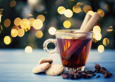 Kış kahveden sonra bokeh ışıklar