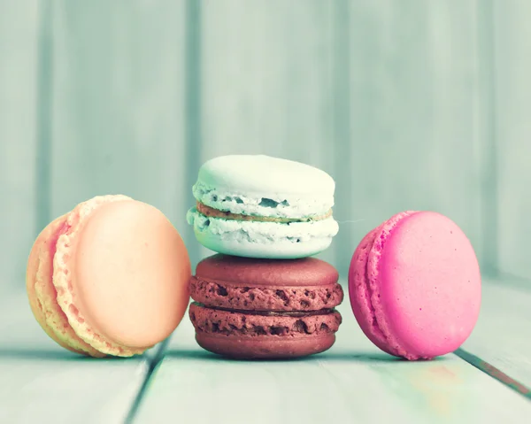 Macaron colorati su otable — Foto Stock