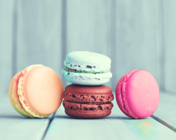 Macaron colorati su otable — Foto Stock
