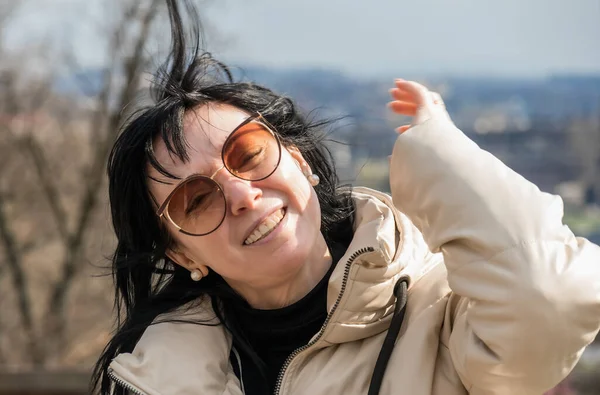 Retrato Anos Idade Mulher Europeia Bonita Alegre Alegre Alegre Rindo — Fotografia de Stock