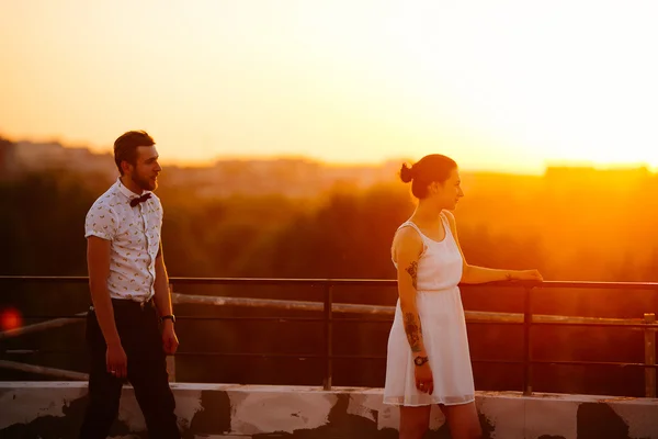 Beautiful couple in the city — Stock Photo, Image