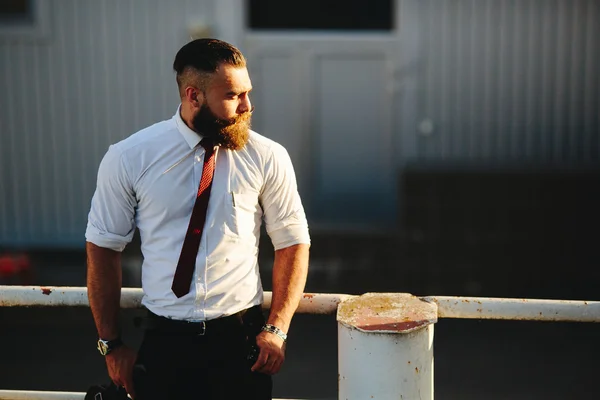 Businessman looks into the distance — Stock Photo, Image