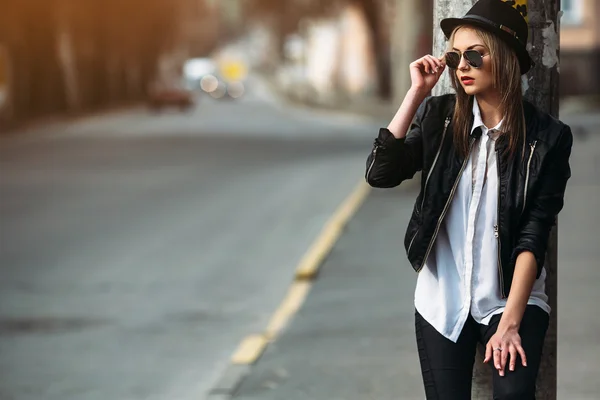 Junge schöne Frauen — Stockfoto