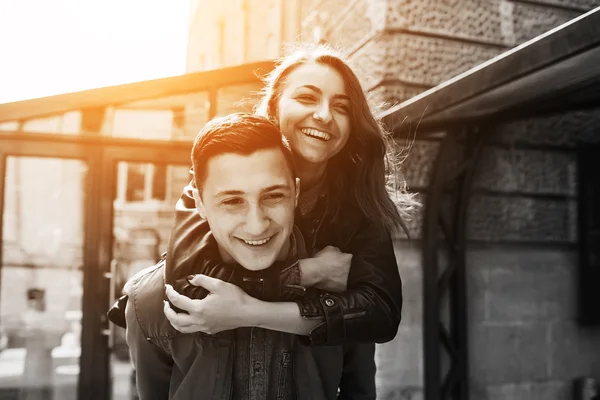 Beautiful young couple — Stock Photo, Image