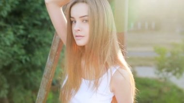 genç güzel kız poz