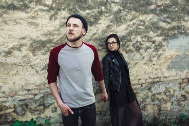 Çift dışında poz