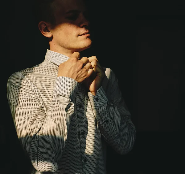 Wedding portrait of groom — Stock Photo, Image