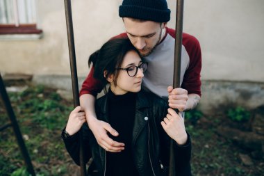 salıncakta couple