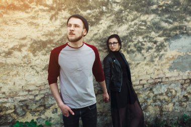 Çift dışında poz