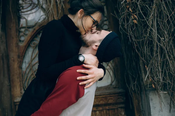 Young beautiful couple — Stock Photo, Image