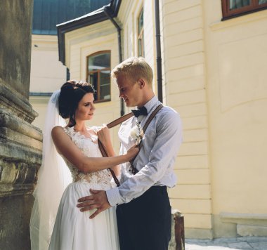 Gelin ve damat poz