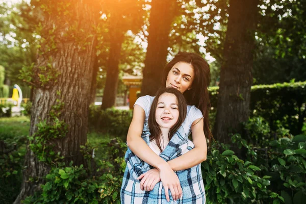 Moeder en dochter — Stockfoto