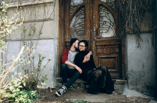 Jovem casal bonito — Fotografia de Stock