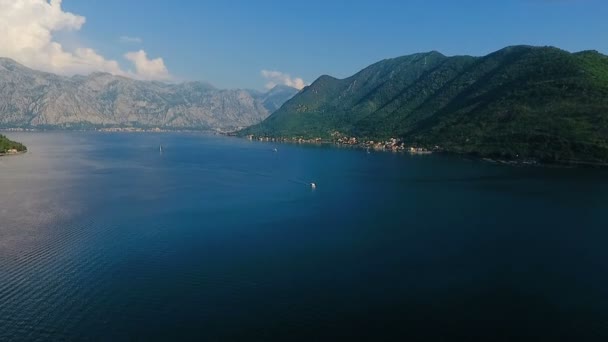 Montenegro, baai lucht schieten — Stockvideo