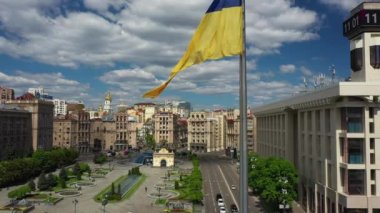 Kiev Ukrayna. Meydan Nezalezhnosti 'nin hava fotoğrafı.