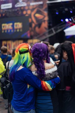 Kiev, Ukrayna - 2 Haziran 2019: Kiev Comic Con, Ukrayna 'nın Kiev kentinde düzenlenen yıllık fan festivali. Comic Con Festivali. Kostümlü oyuncular en sevdikleri süper kahramanlar. Cosplay Marvel, Avengers, Anime, DC
