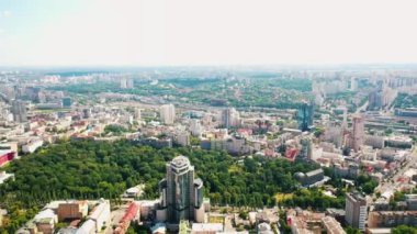 Kiev 'in güzel bir bölgesi. Kiev, Ukrayna 'da hava manzarası