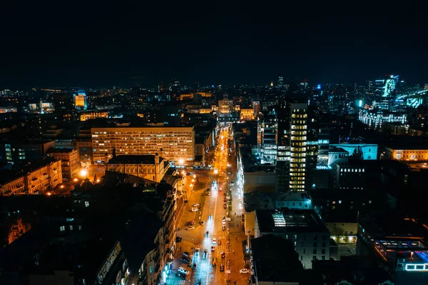 Vista aérea de alta altitude da cidade à noite — Fotografia de Stock