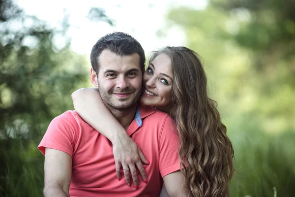 Couple on a picnik — Stock Photo, Image