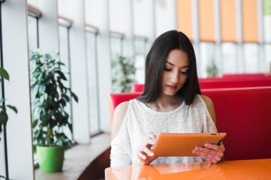 çalışma güzel bir kız 