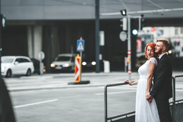 Beautiful couple posing — Stock Photo, Image