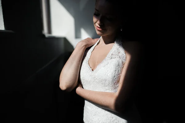 Bride posing — Stock Photo, Image